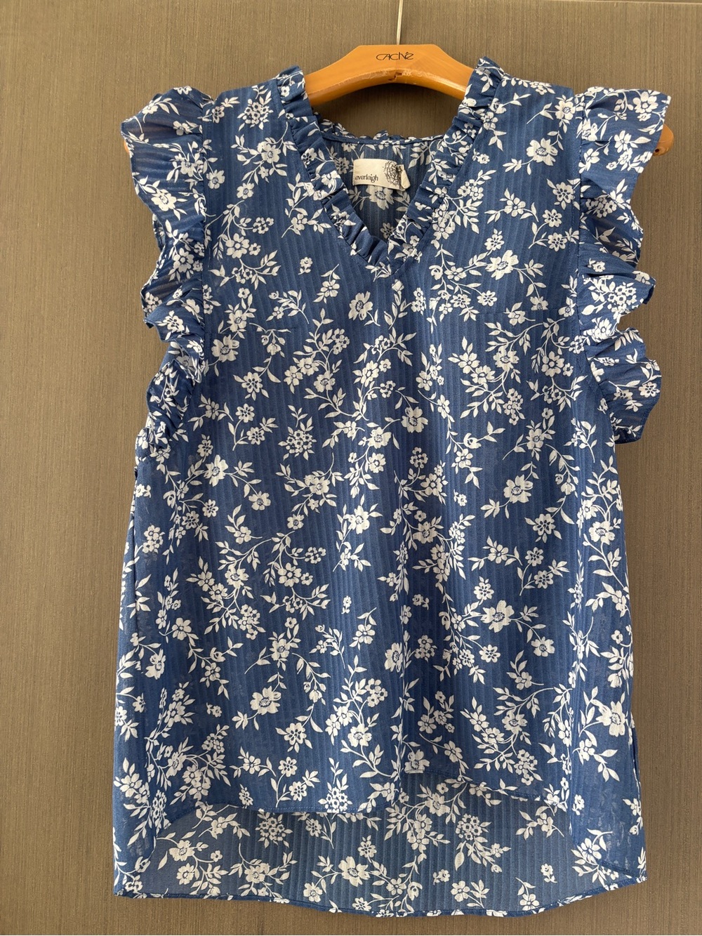 Everleigh Blue Floral Ruffle Sleeve Blouse - Medium